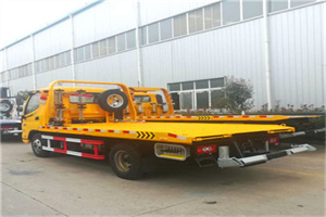 海林附近拖车救援搭电